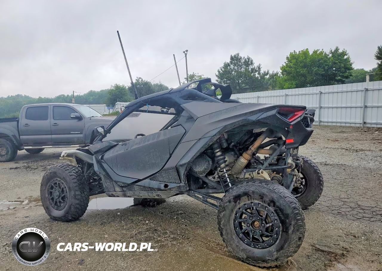 2024 Can-Am Maverick R Utility Vehicle VIN:3JB8XAT47RE005870 - 3