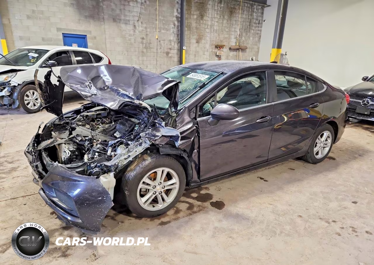 2017 Chevrolet Cruze Lt – zdjęcie 1 z 13
