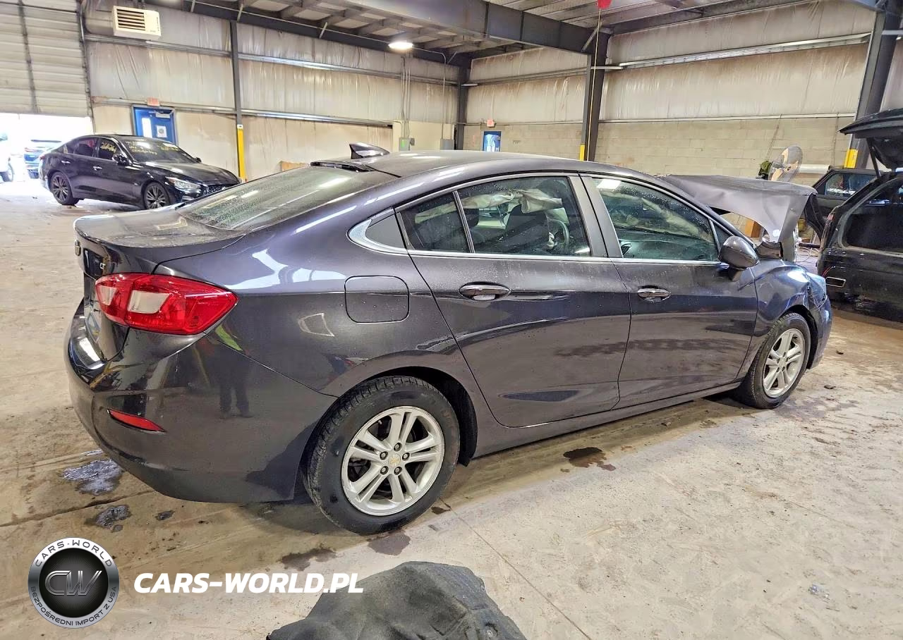 2017 Chevrolet Cruze Lt VIN:1G1BE5SM1H7177644 - 3