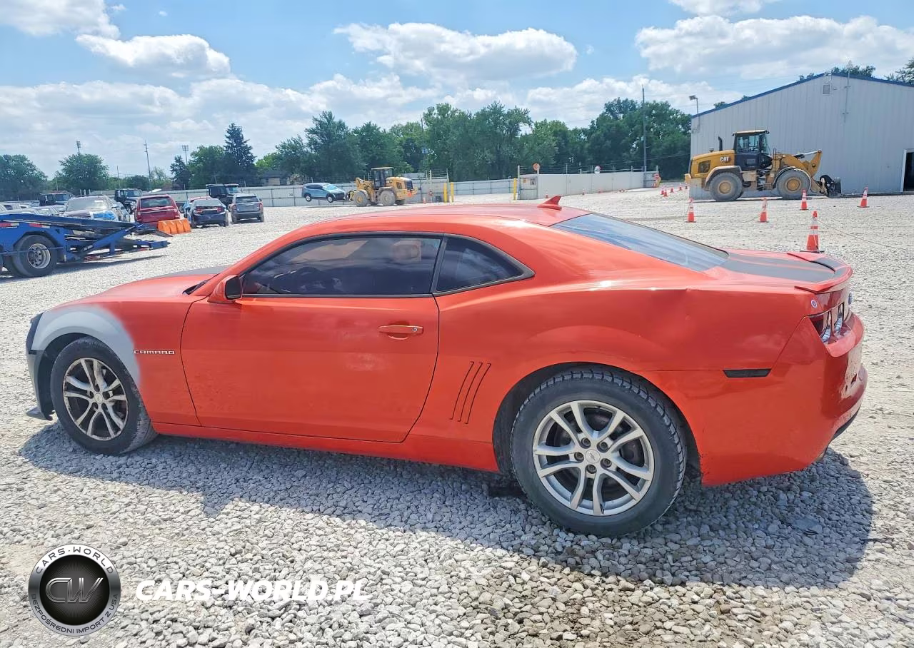 CHEVROLET CAMARO LT VIN:2G1FC1E38C9191566 - 2