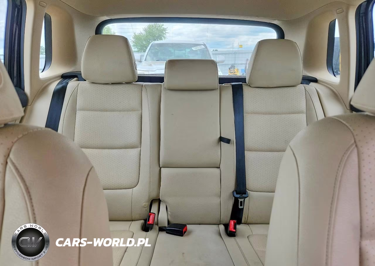 2016 Volkswagen Tiguan S VIN:WVGAV7AX9GW501787 - 10