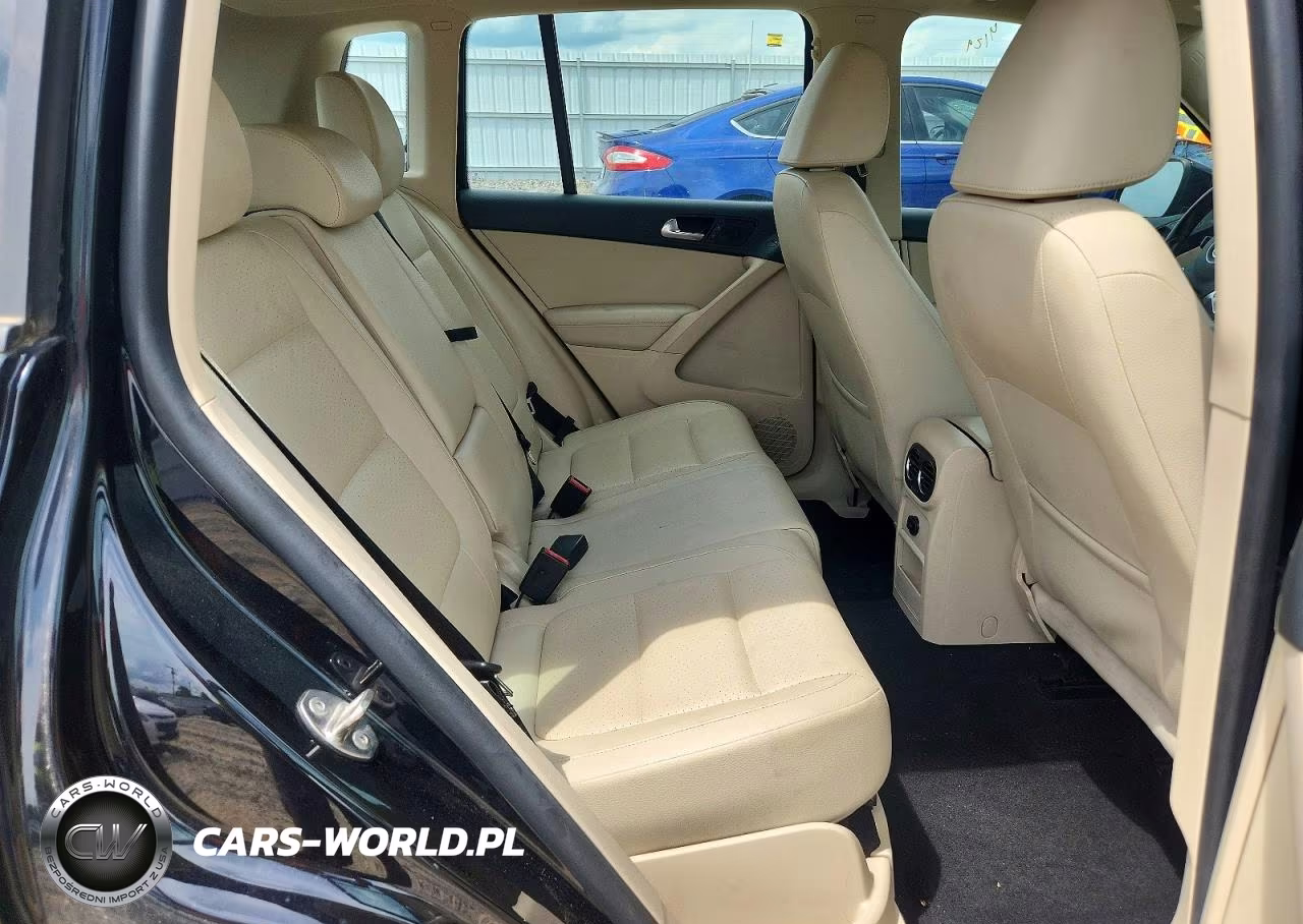 2016 Volkswagen Tiguan S VIN:WVGAV7AX9GW501787 - 11
