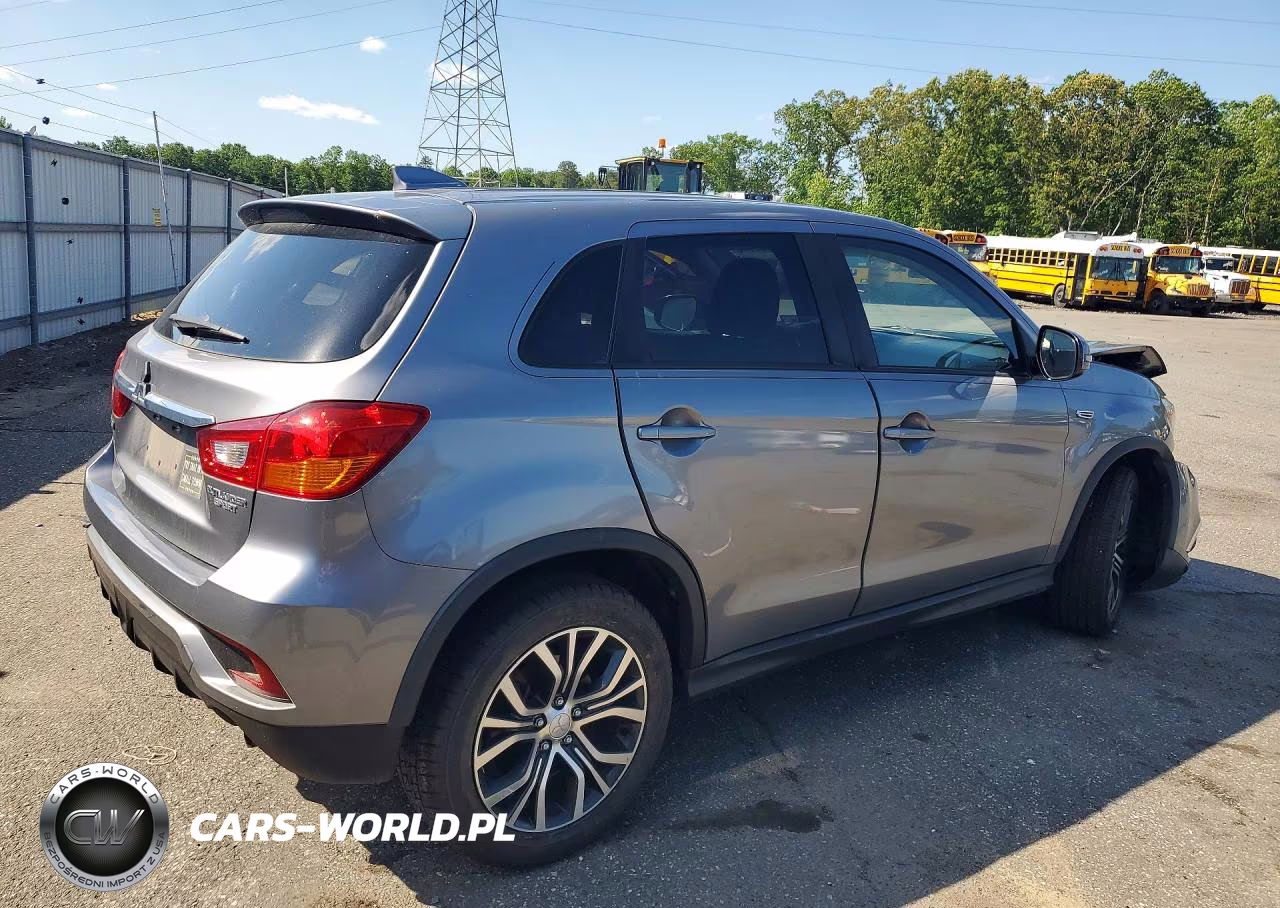 2018 Mitsubishi Outlander Sport Es VIN:JA4AP3AU2JU024792 - 3