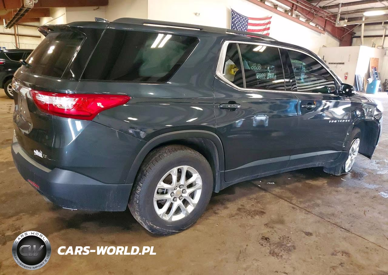 2019 Chevrolet Traverse Lt VIN:1GNERGKWXKJ279256 - 3