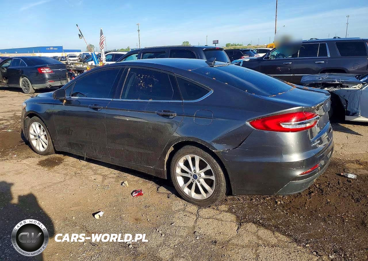 2020 Ford Fusion Se VIN:3FA6P0HD5LR110517 - 2
