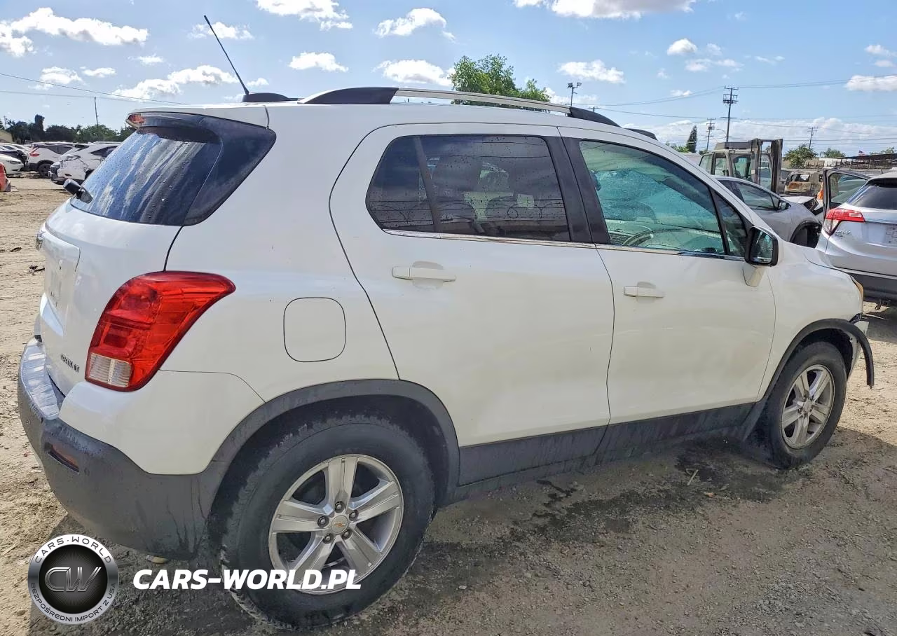 2015 Chevrolet Trax 1Lt VIN:KL7CJLSB5FB218312 - 3