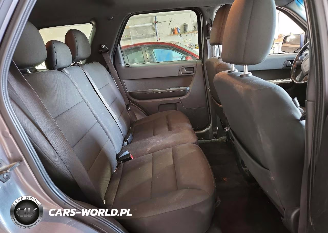 2010 Ford Escape Xlt VIN:1FMCU0DG0AKD26052 - 10
