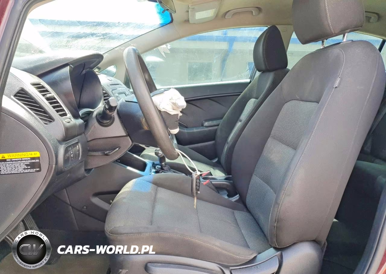 2017 Kia Forte Lx VIN:3KPFK4A7XHE018144 - 7
