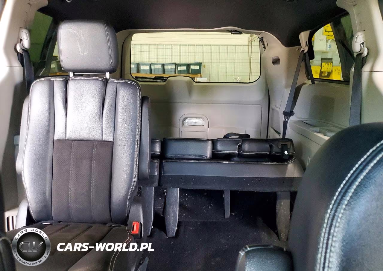 2019 Dodge Grand Caravan Sxt VIN:2C4RDGCG0KR772584 - 10