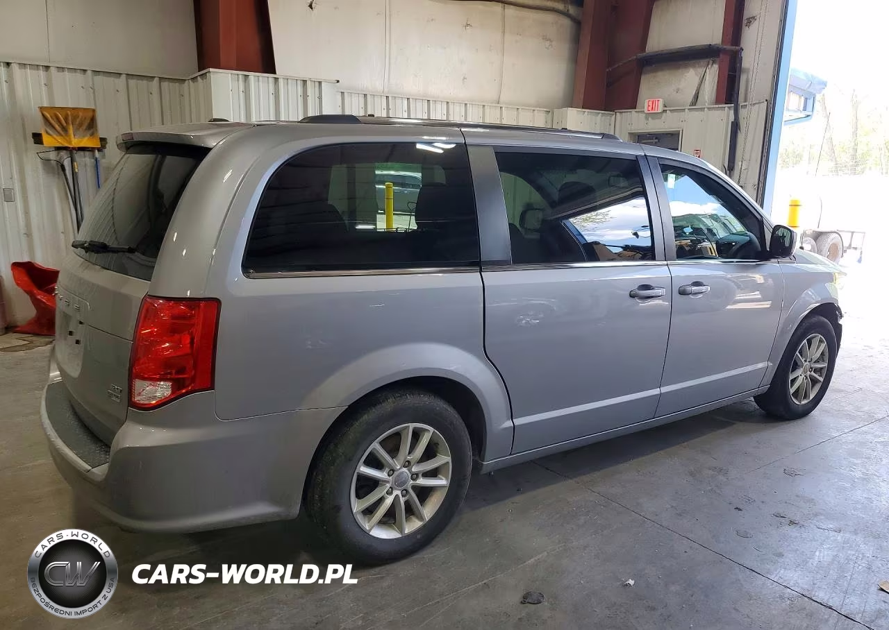 2019 Dodge Grand Caravan Sxt VIN:2C4RDGCG0KR772584 - 3