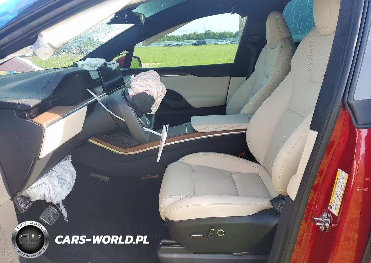 2025 Tesla Model X VIN:7SAXCAE57SF465558 - 7
