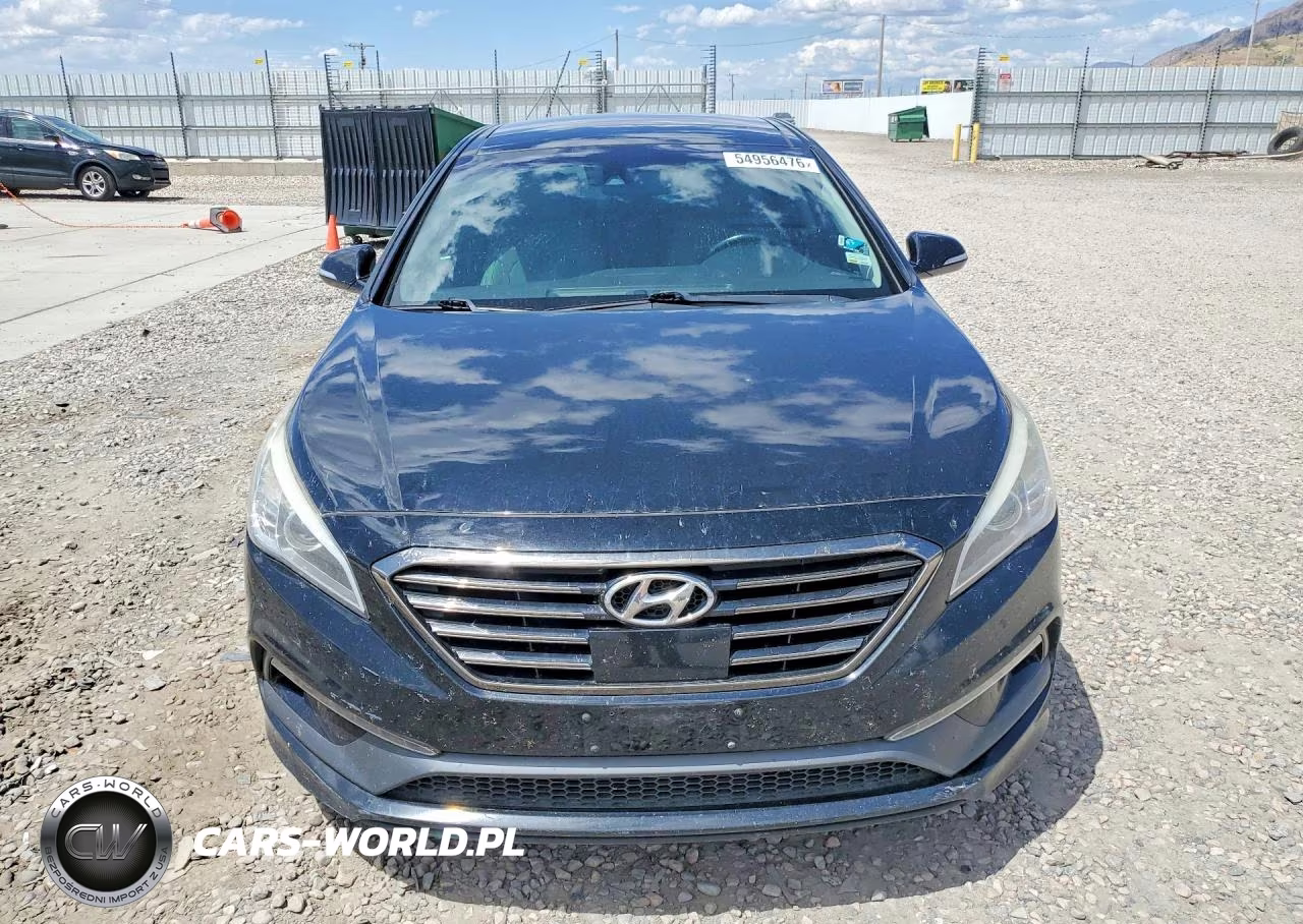 2016 Hyundai Sonata Limited VIN:5NPE34AF7GH366980 - 5