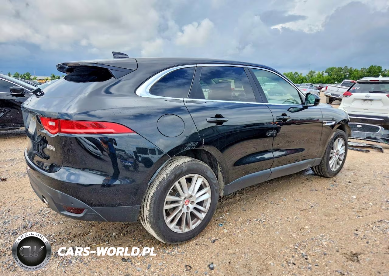 2019 Jaguar F-Pace Prestige VIN:SADCK2GX9KA390488 - 3