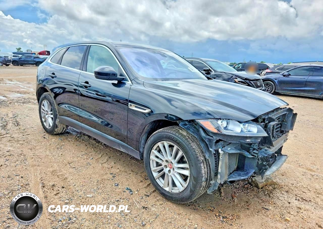 2019 Jaguar F-Pace Prestige VIN:SADCK2GX9KA390488 - 4