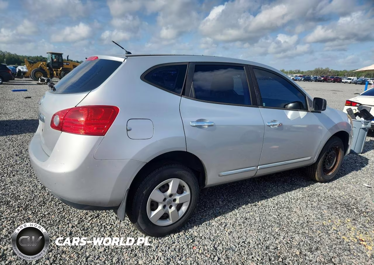 2015 Nissan Rogue Select S VIN:JN8AS5MT3FW674573 - 3