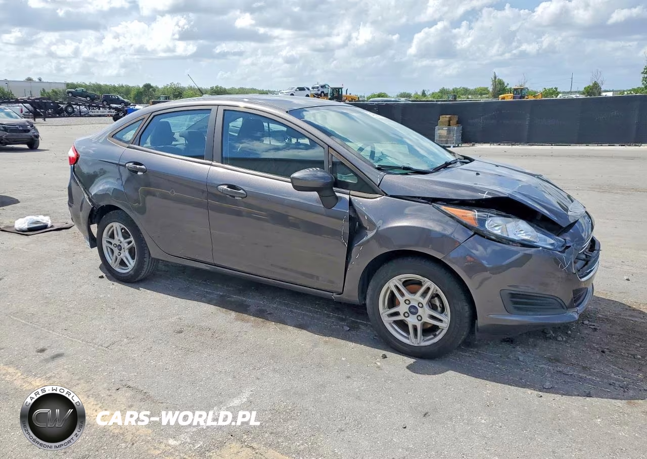 2017 Ford Fiesta Se VIN:3FADP4BJ2HM117040 - 4
