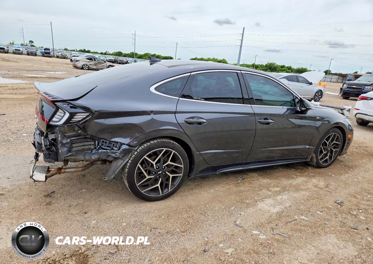 2021 Hyundai Sonata VIN:5NPEK4JC1MH127526 - 3