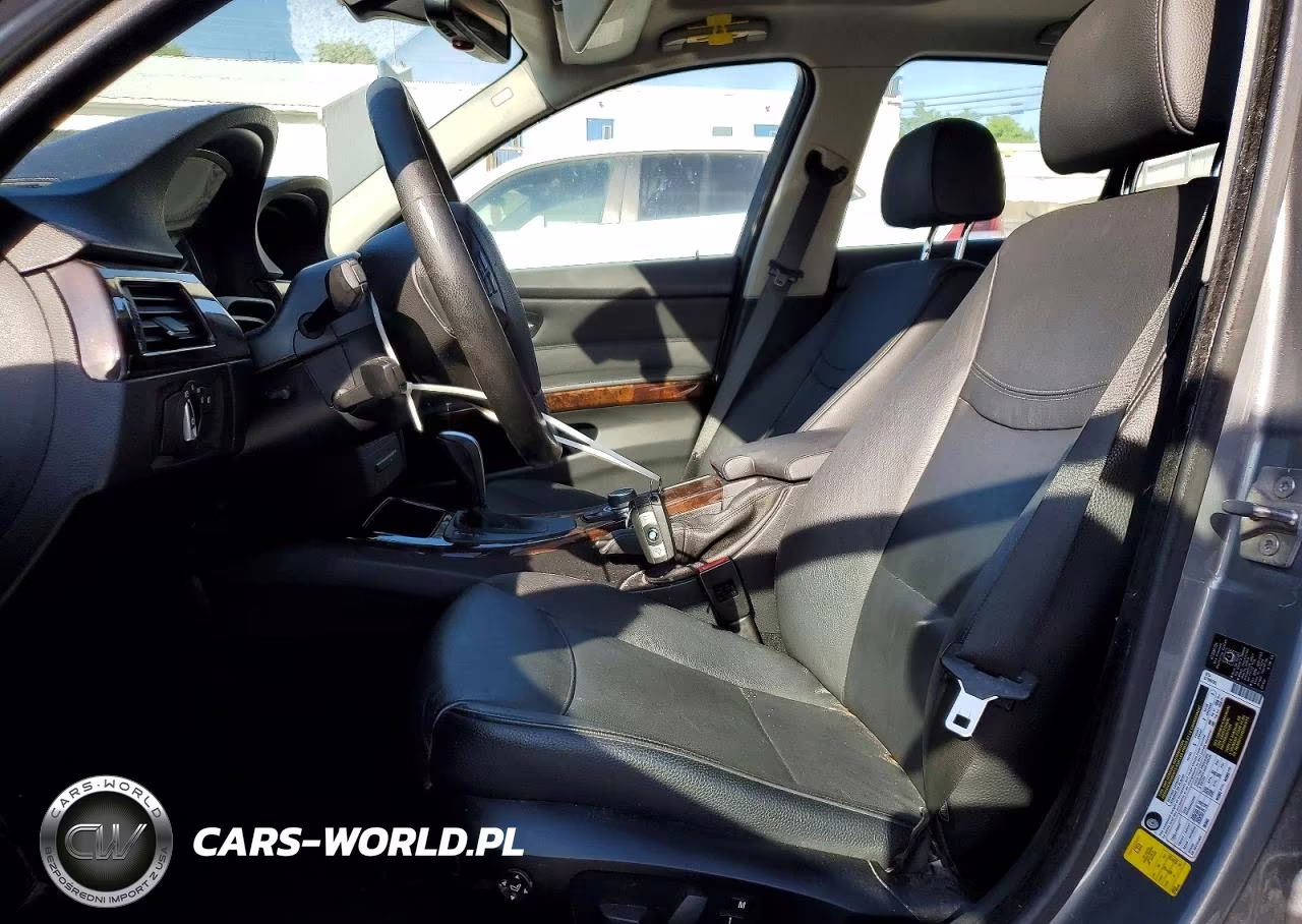 2010 BMW 328 Xi VIN:WBAPK7C50AA460793 - 7
