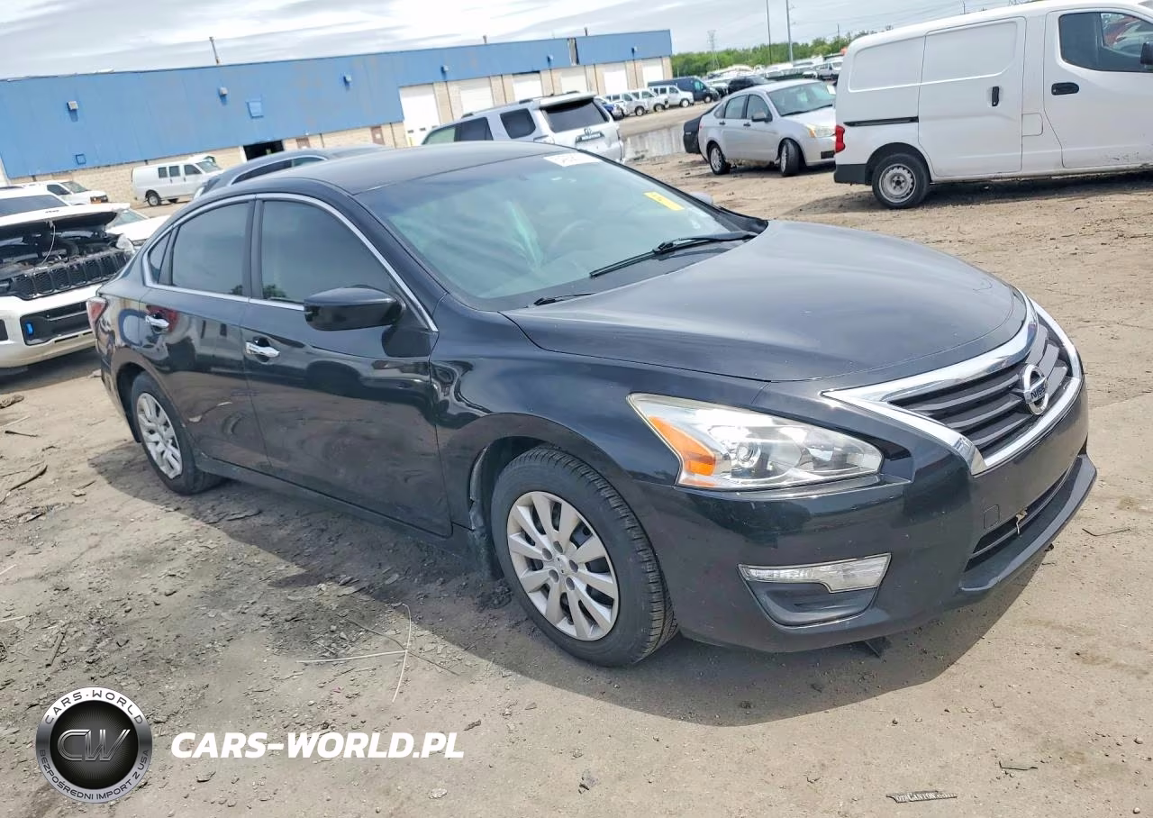 2015 Nissan Altima 2.5 S VIN:1N4AL3AP2FC577957 - 4