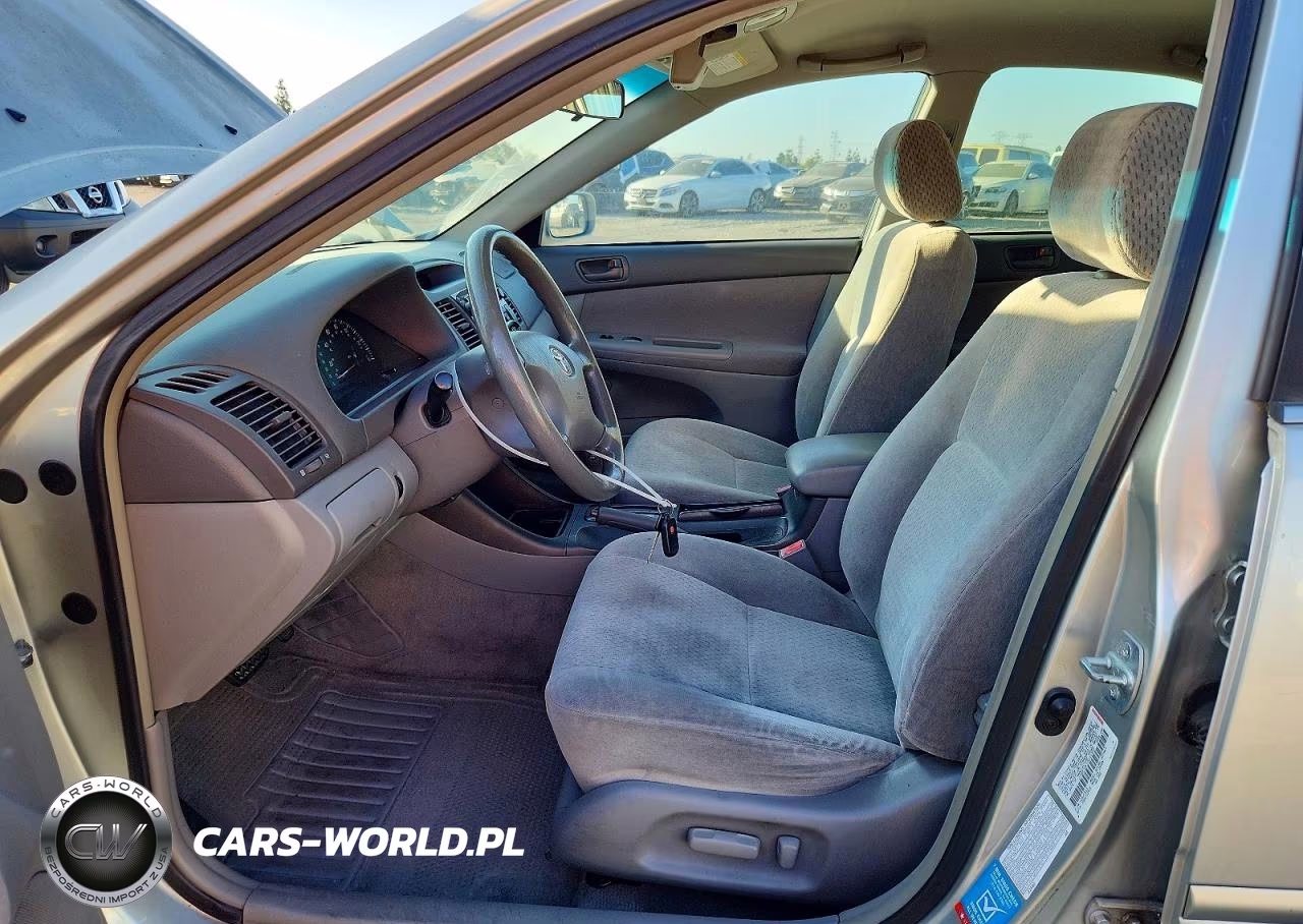 2002 Toyota Camry Le VIN:JTDBE32K120101853 - 7