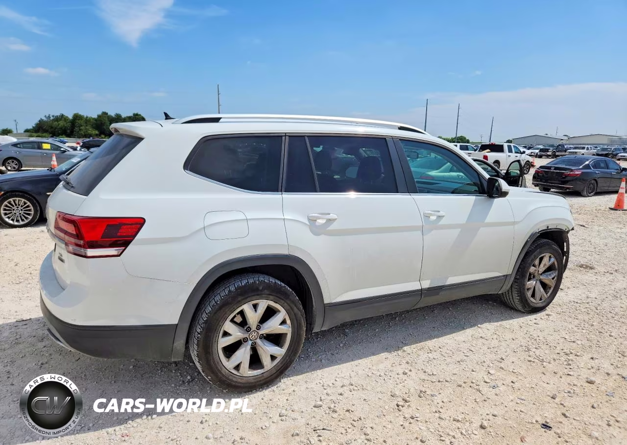 2018 Volkswagen Atlas S VIN:1V2GR2CA9JC539204 - 3