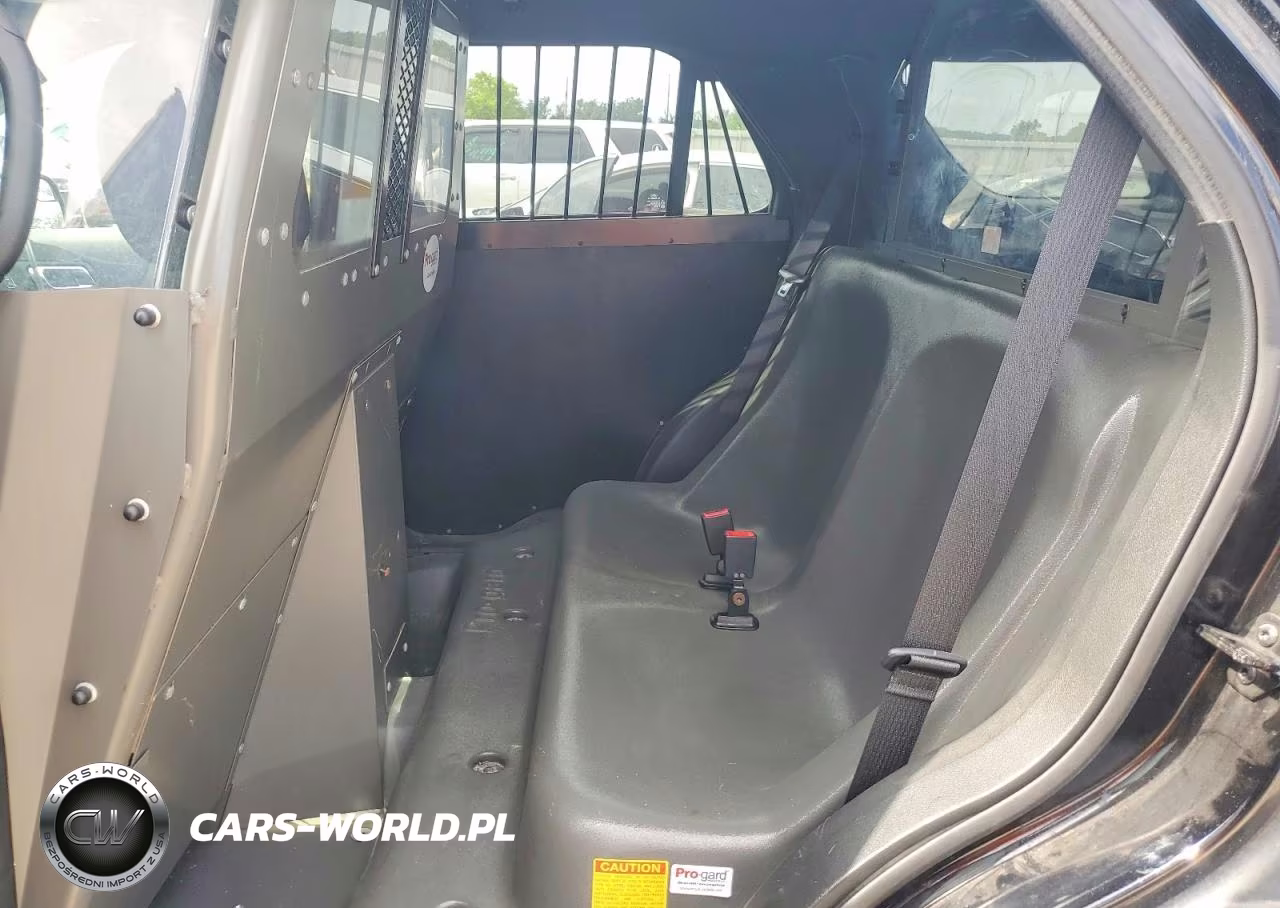 2017 Ford Explorer Police Interceptor VIN:1FM5K8ARXHGC86465 - 10