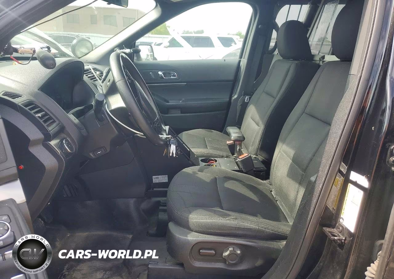 2017 Ford Explorer Police Interceptor VIN:1FM5K8ARXHGC86465 - 7