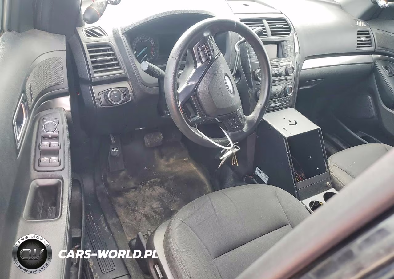 2017 Ford Explorer Police Interceptor VIN:1FM5K8ARXHGC86465 - 8