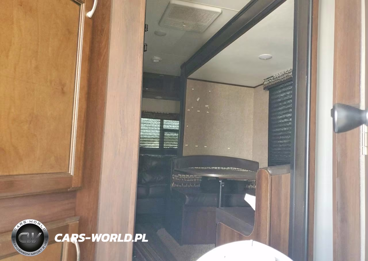 2018 Jayco Jay Flight Slx Camper VIN:1UJBJ0BN5J17U0377 - 6