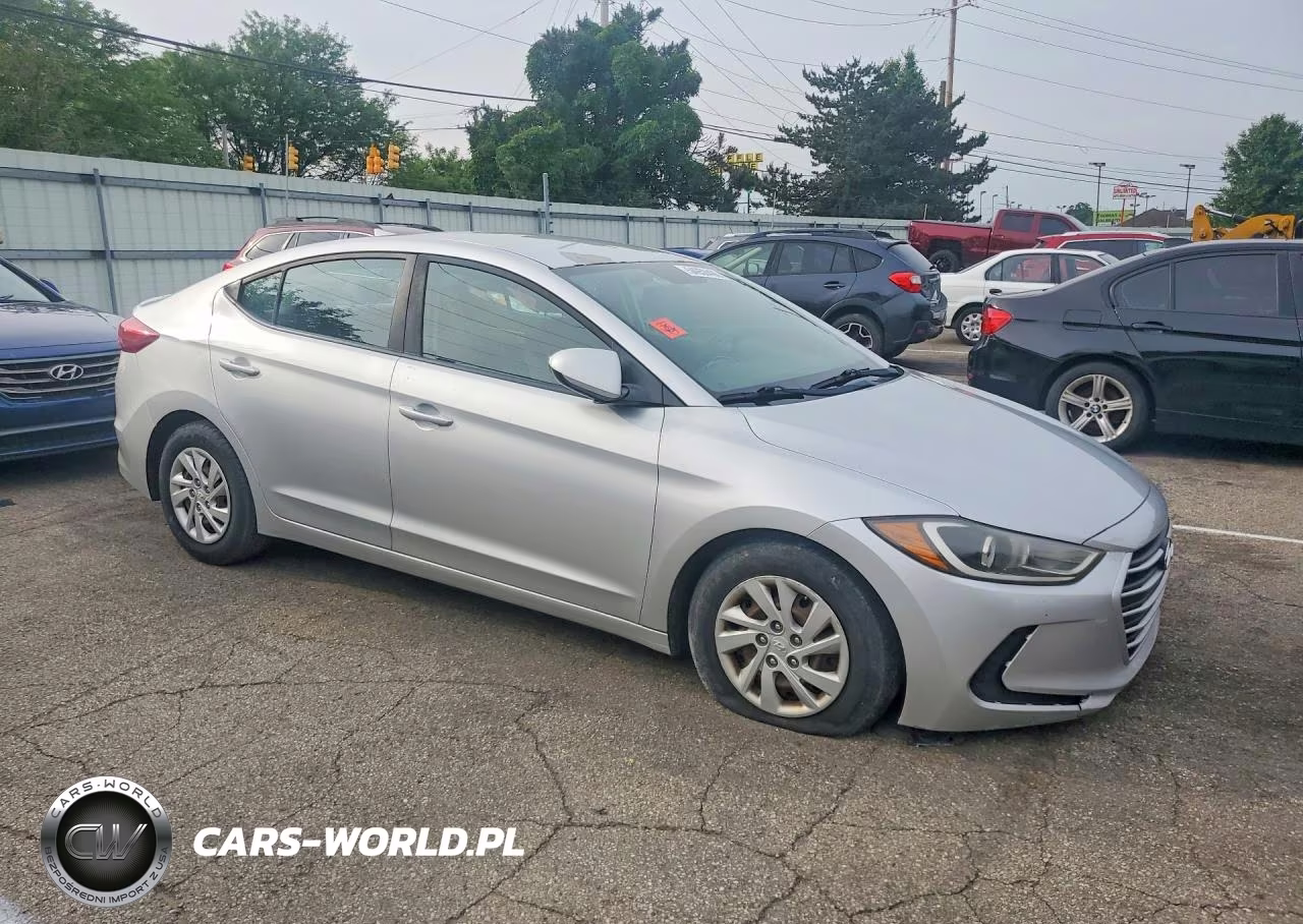2017 Hyundai Elantra Se VIN:5NPD74LF9HH207246 - 4