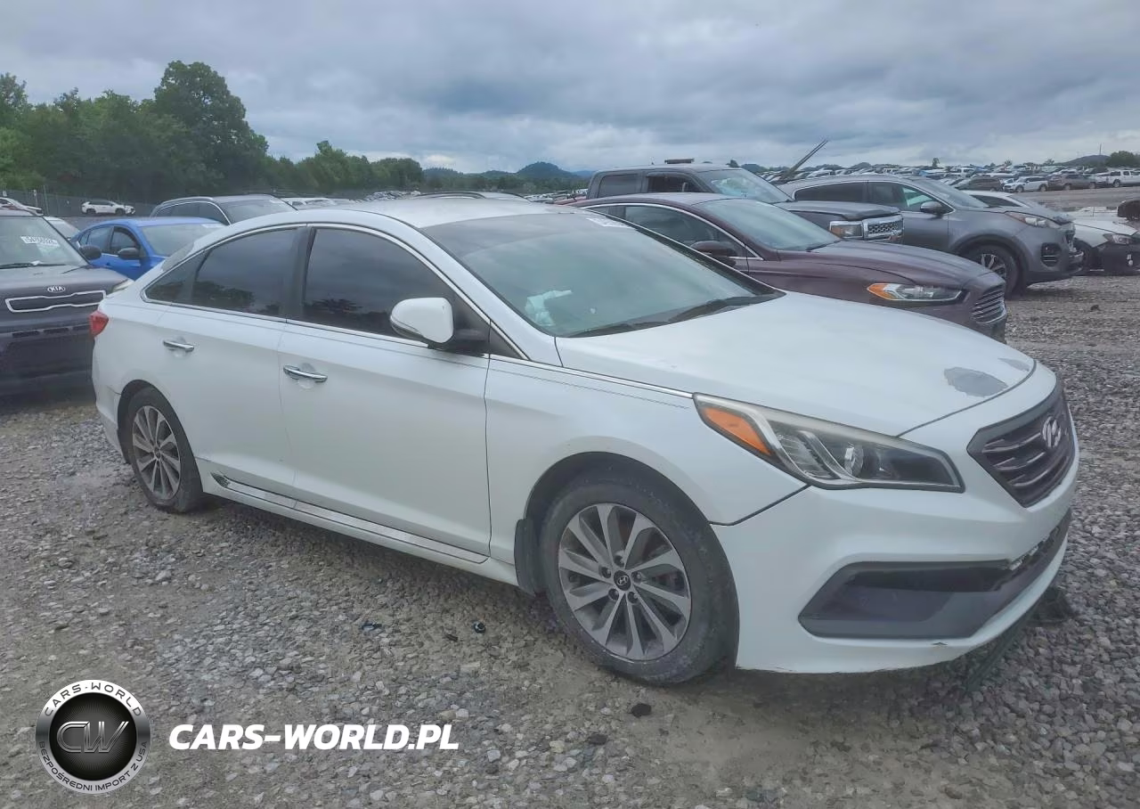 2015 Hyundai Sonata Sport VIN:5NPE34AF0FH103969 - 4