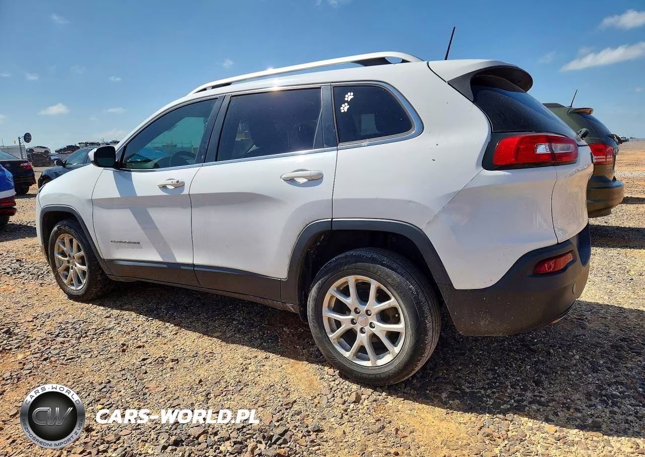 2018 Jeep Cherokee Latitude Plus VIN:1C4PJLLB9JD513459 - 2