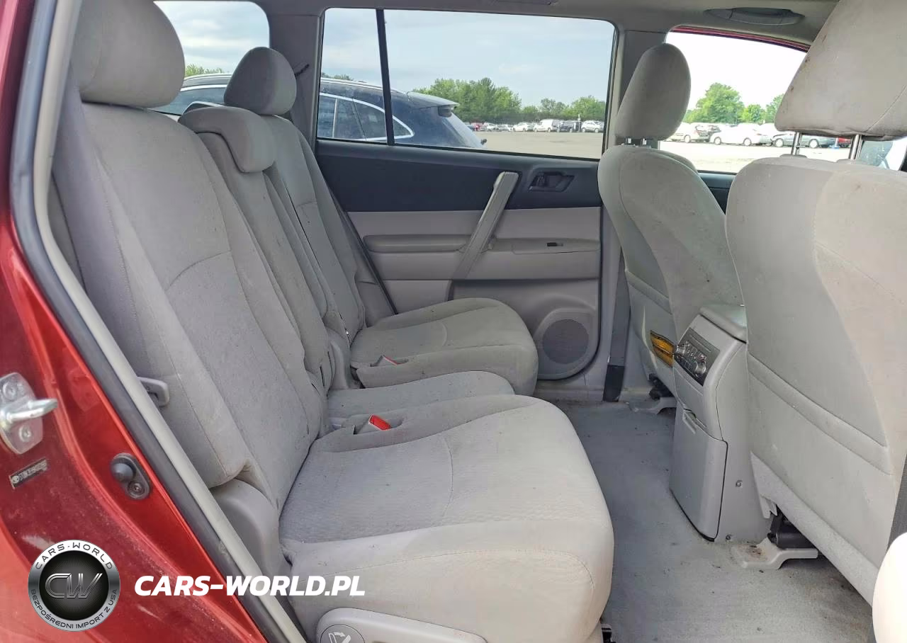 2010 Toyota Highlander Base VIN:5TDBK3EH9AS032687 - 11