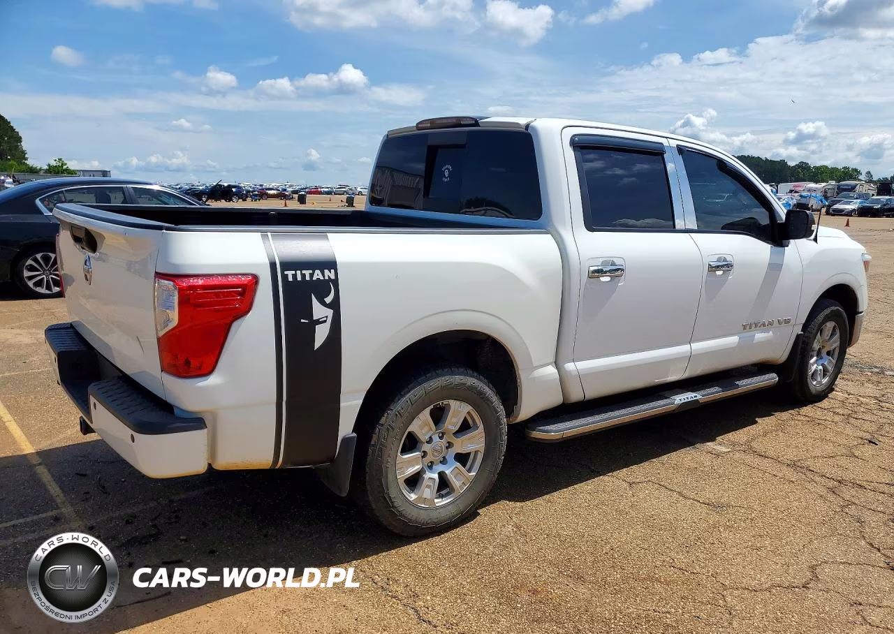 2018 Nissan Titan VIN:1N6AA1E57JN539888 - 3