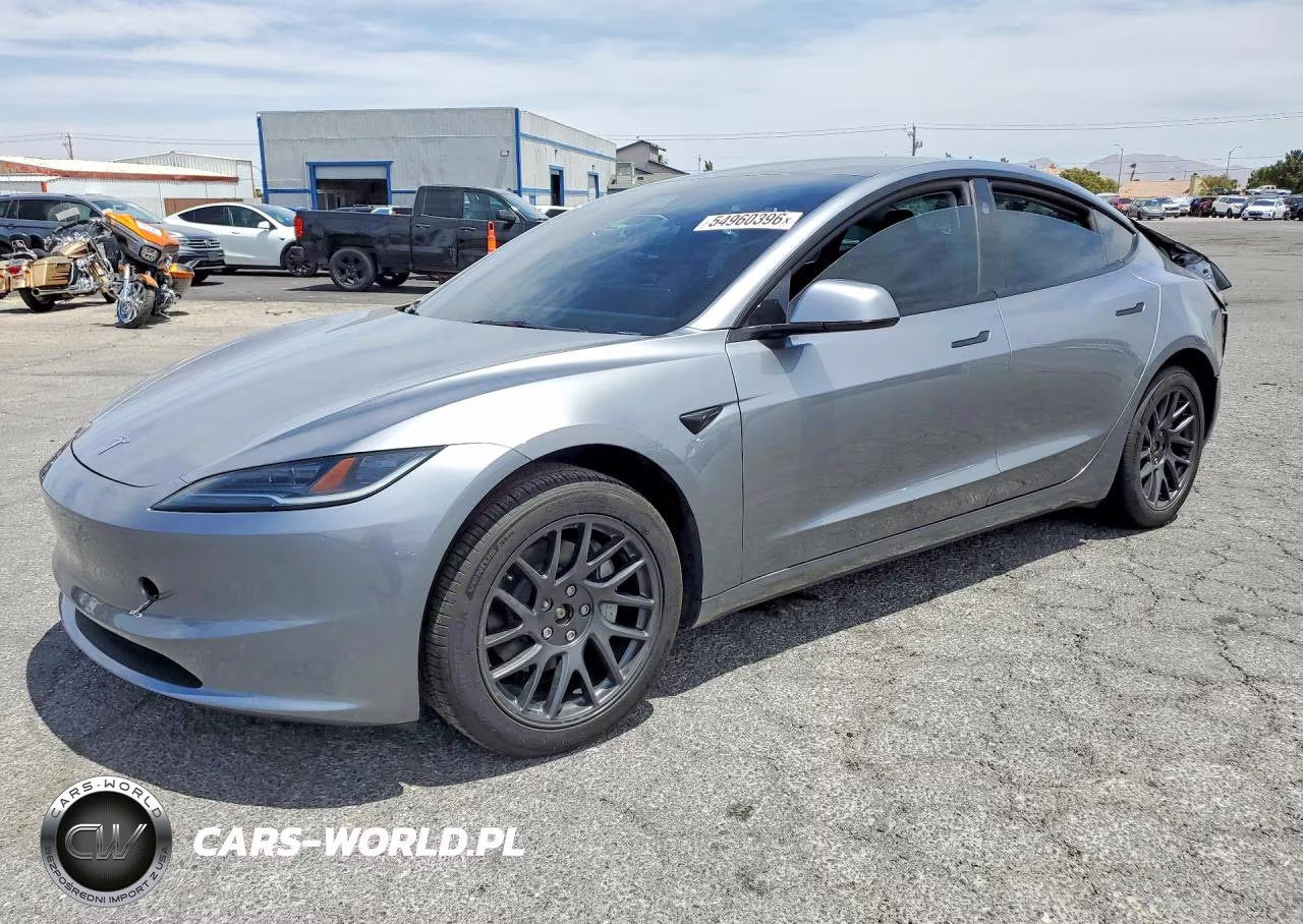 2025 Tesla Model 3 – zdjęcie 1 z 13