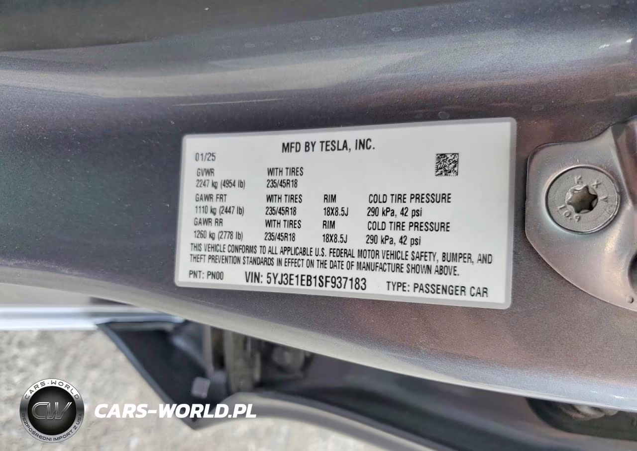2025 Tesla Model 3 VIN:5YJ3E1EB1SF937183 - 13
