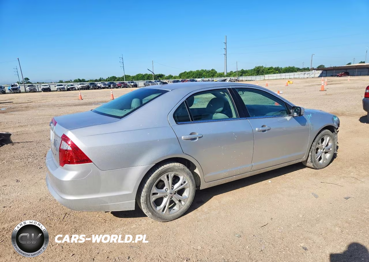 2012 Ford Fusion Se VIN:3FAHP0HA2CR414340 - 3