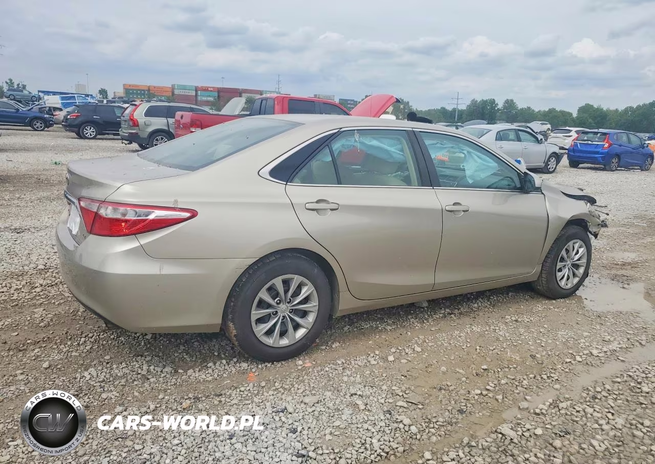 2016 Toyota Camry Le VIN:4T4BF1FK7GR537930 - 3