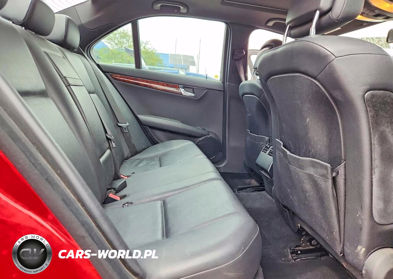 2010 Mercedes-Benz C 300 4Matic VIN:WDDGF8BB3AF461627 - 10