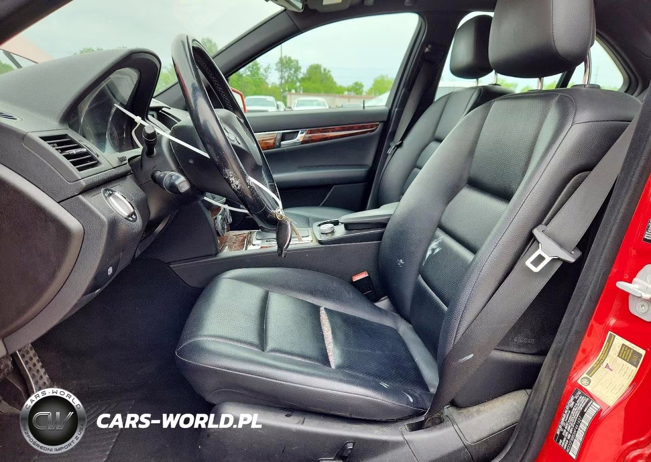 2010 Mercedes-Benz C 300 4Matic VIN:WDDGF8BB3AF461627 - 7