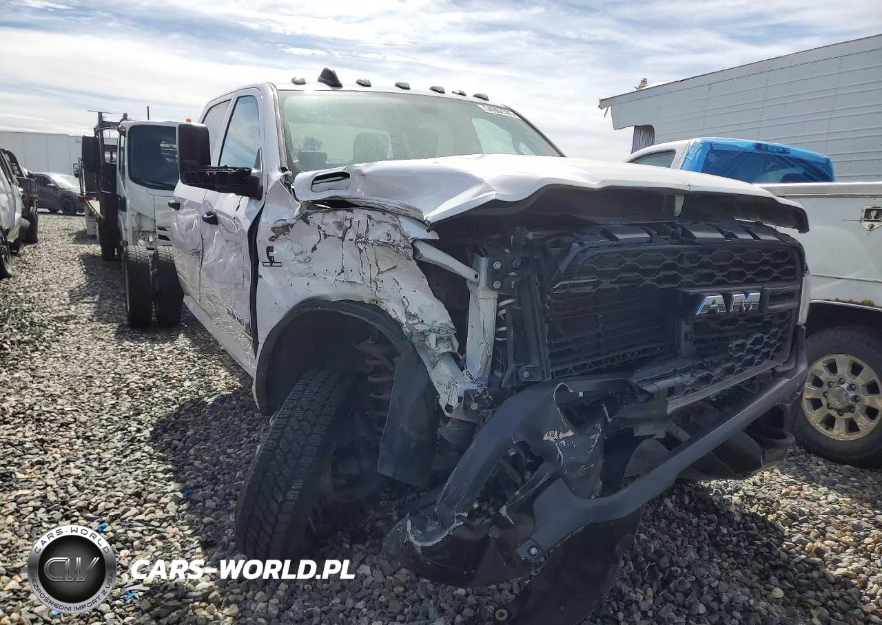 2022 Ram 5500 VIN:3C7WRNFL5NG239564 - 4