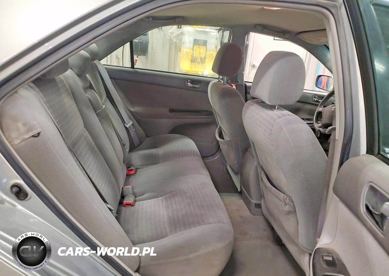 2005 Toyota Camry Le VIN:4T1BE32K95U575882 - 10