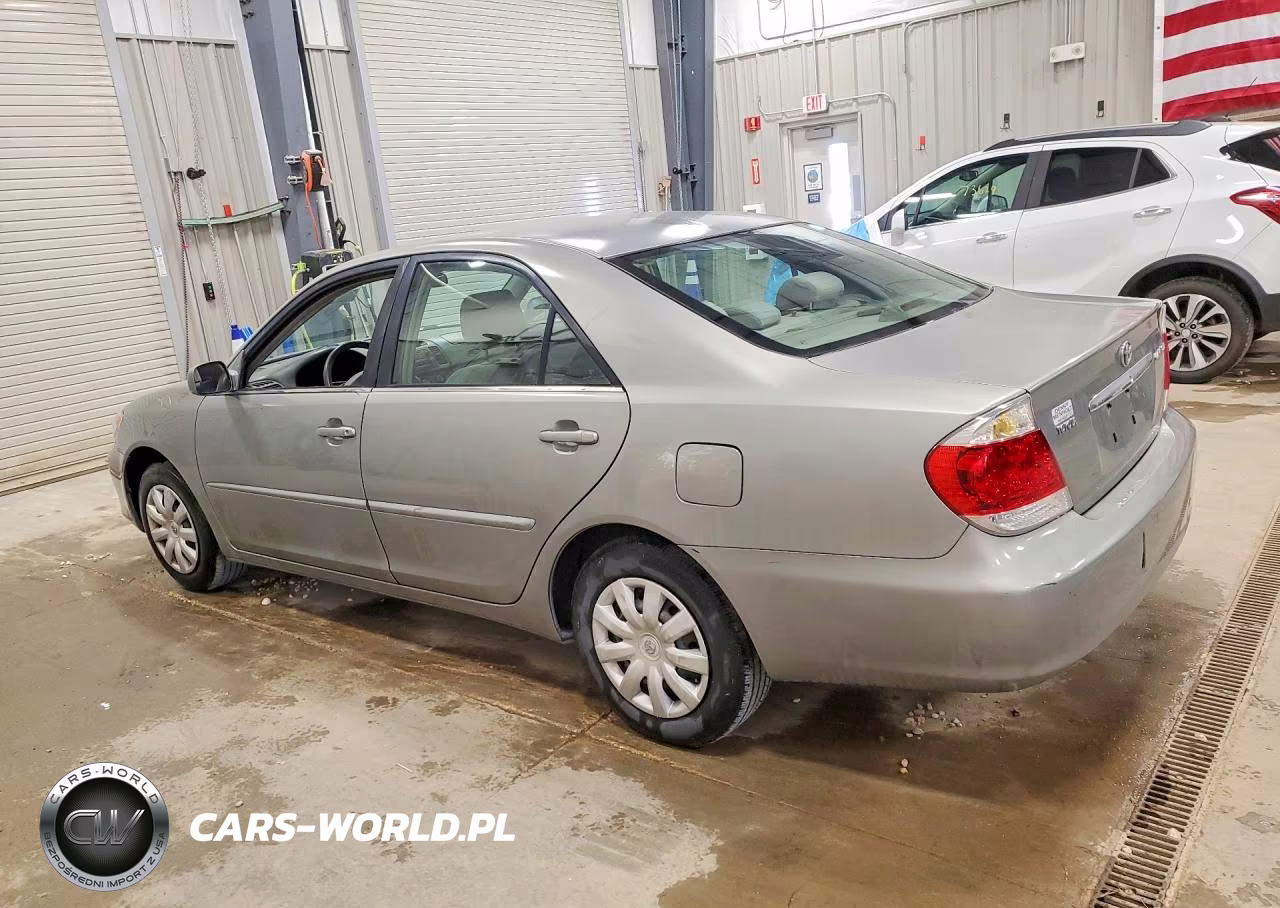 2005 Toyota Camry Le VIN:4T1BE32K95U575882 - 2