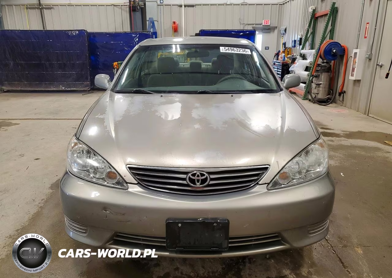 2005 Toyota Camry Le VIN:4T1BE32K95U575882 - 5