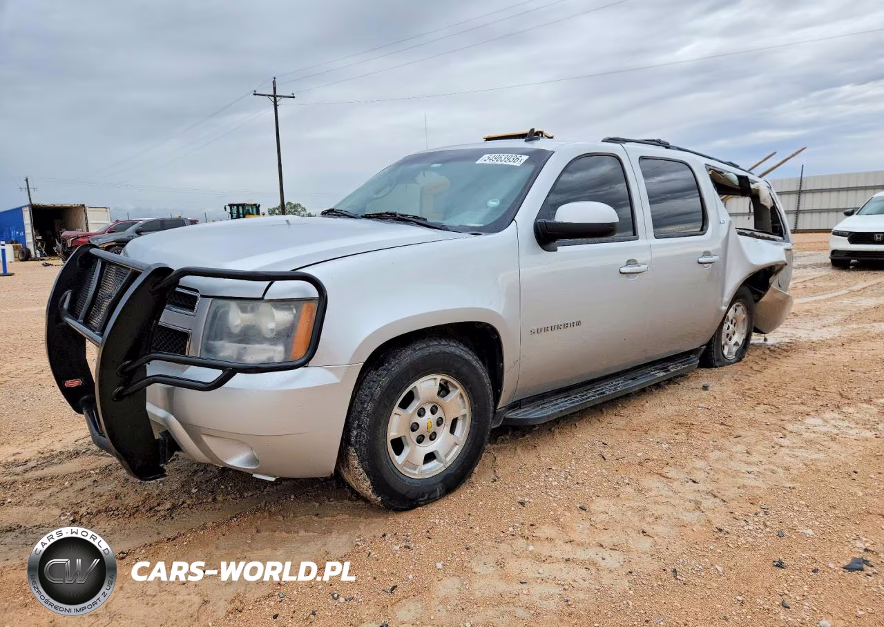 2012 Chevrolet Suburban C1500 Lt – zdjęcie 1 z 13