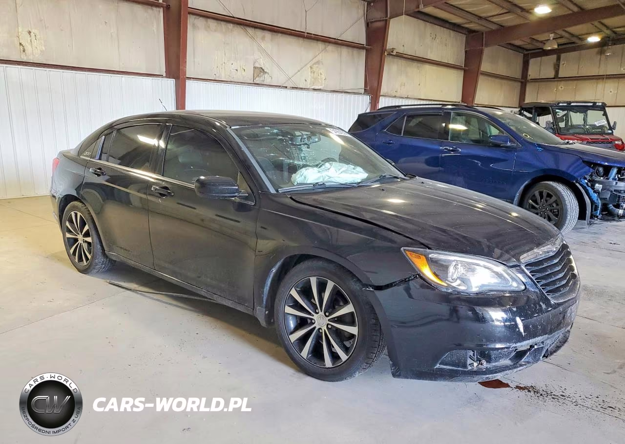 2012 Chrysler 200 S VIN:1C3CCBHG0CN200390 - 4
