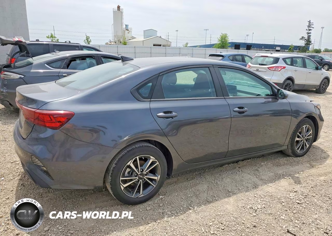 2024 Kia Forte Lxs VIN:3KPF24AD5RE839756 - 3