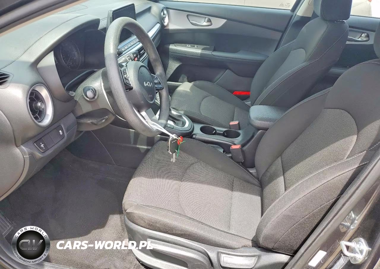 2024 Kia Forte Lxs VIN:3KPF24AD5RE839756 - 7