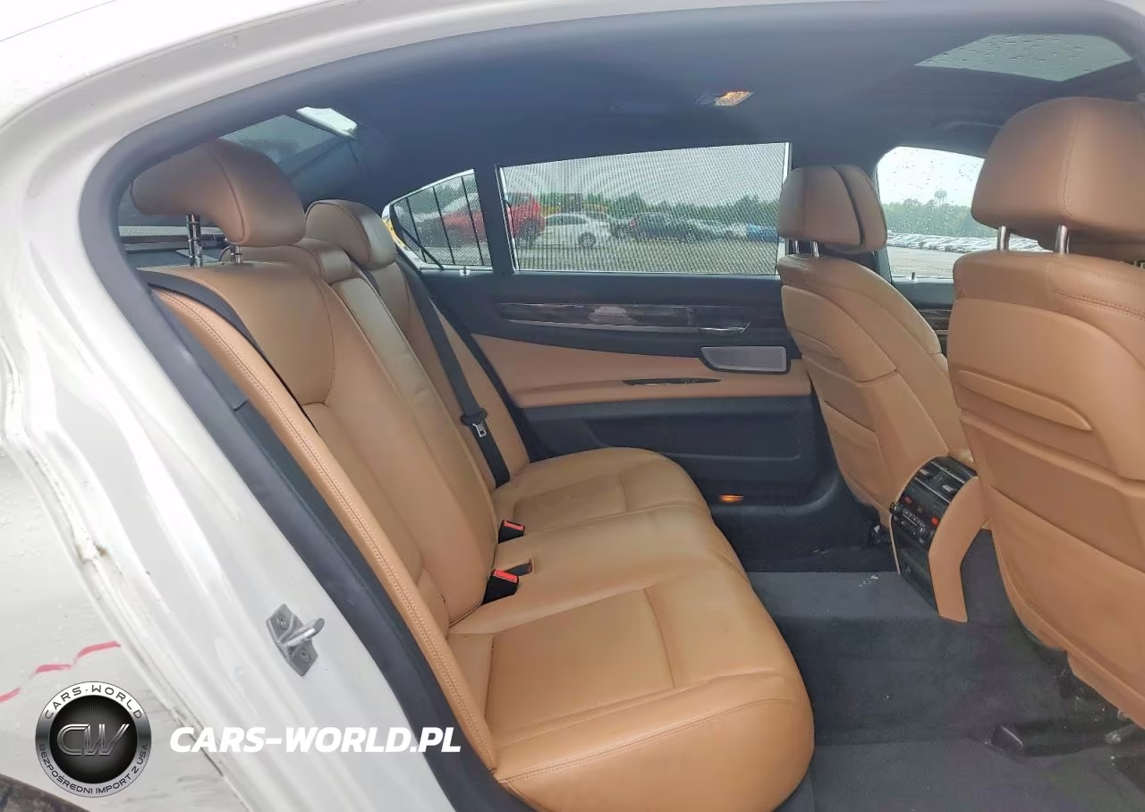 2015 BMW 750 Lxi VIN:WBAYF8C57FD655150 - 10