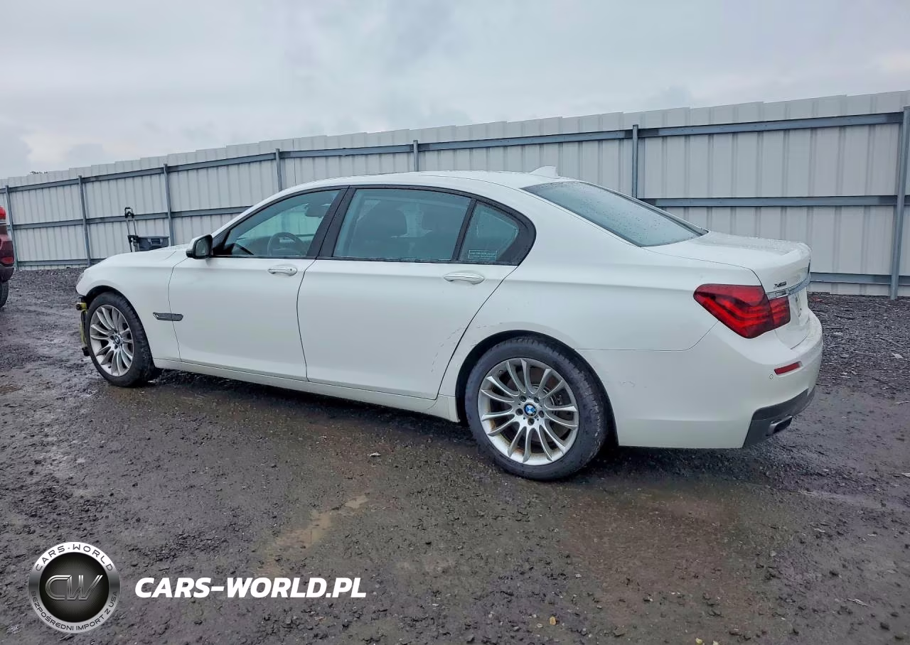 2015 BMW 750 Lxi VIN:WBAYF8C57FD655150 - 2